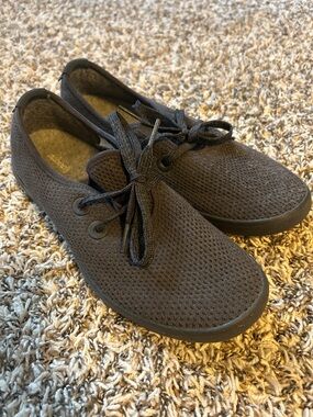 allbirds charcoal women’s shoes size 9